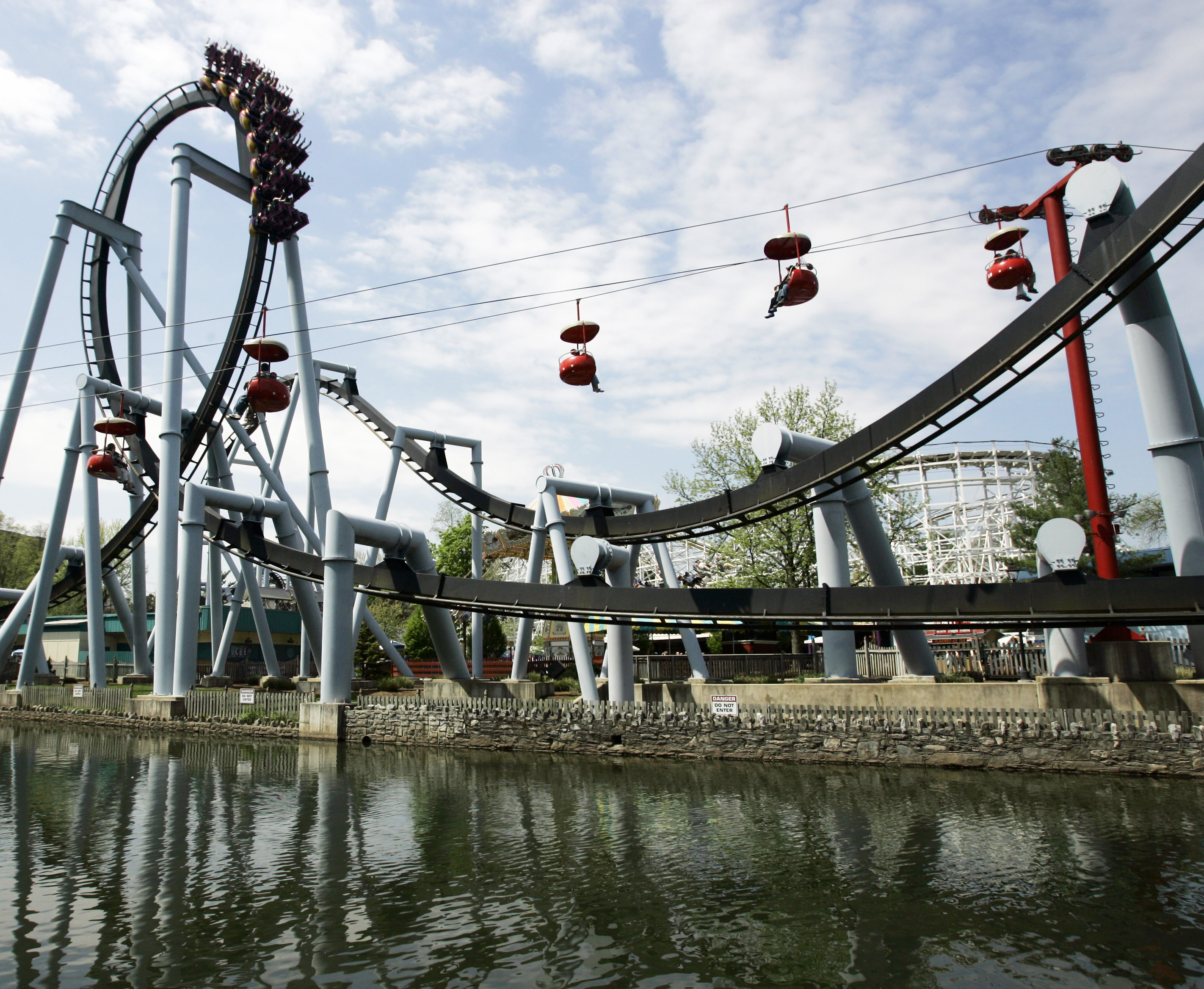 The Great Bear, an inverted roller coaster, and the Skyview ride are seen at Hersheypark in Hershey, Pa., Saturday, May 5, 2007.<br />(Carolyn Kaster / AP Photo)