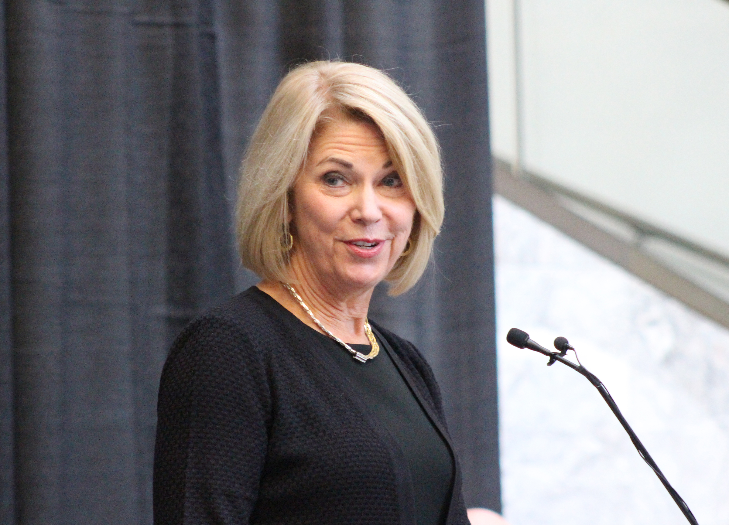 Omaha Mayor Jean Stothert delivers remarks during Brian C. Buescher&#039;s investiture ceremony at the Hruska Federal Courthouse on Friday, Nov. 15, 2019. (Photo by Scott Stewart)