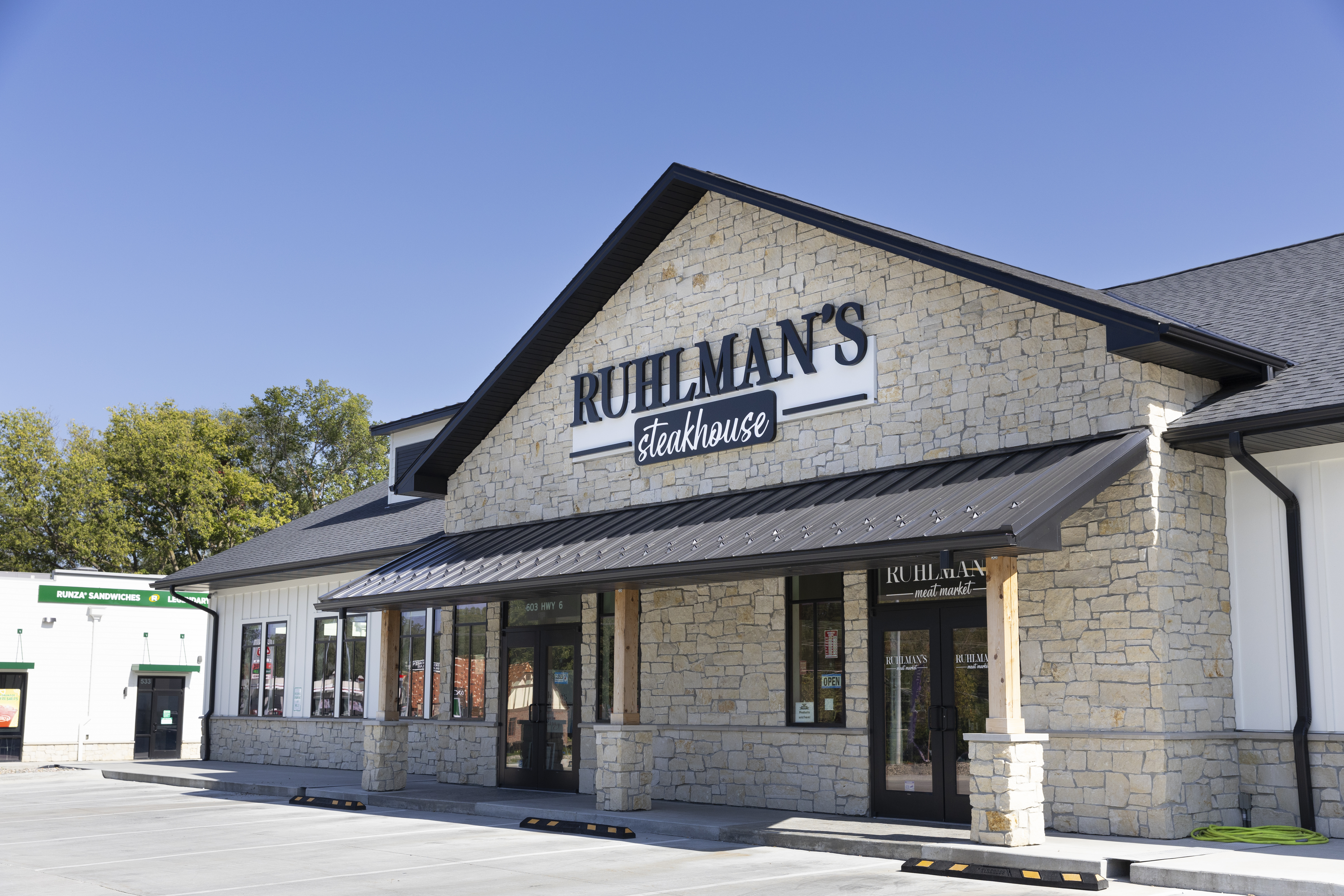 Ruhlman&#039;s Steakhouse, which opened in July 2024 in Ashland, is located smack dab in the middle of Omaha and Lincoln — and is drawing crowds from both cities, its owner says.<br />(Ryan Soderlin / Flatwater Free Press)