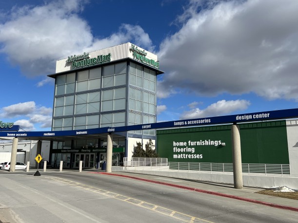 Nebraska Furniture Mart Foresees Growing Pains in Omaha